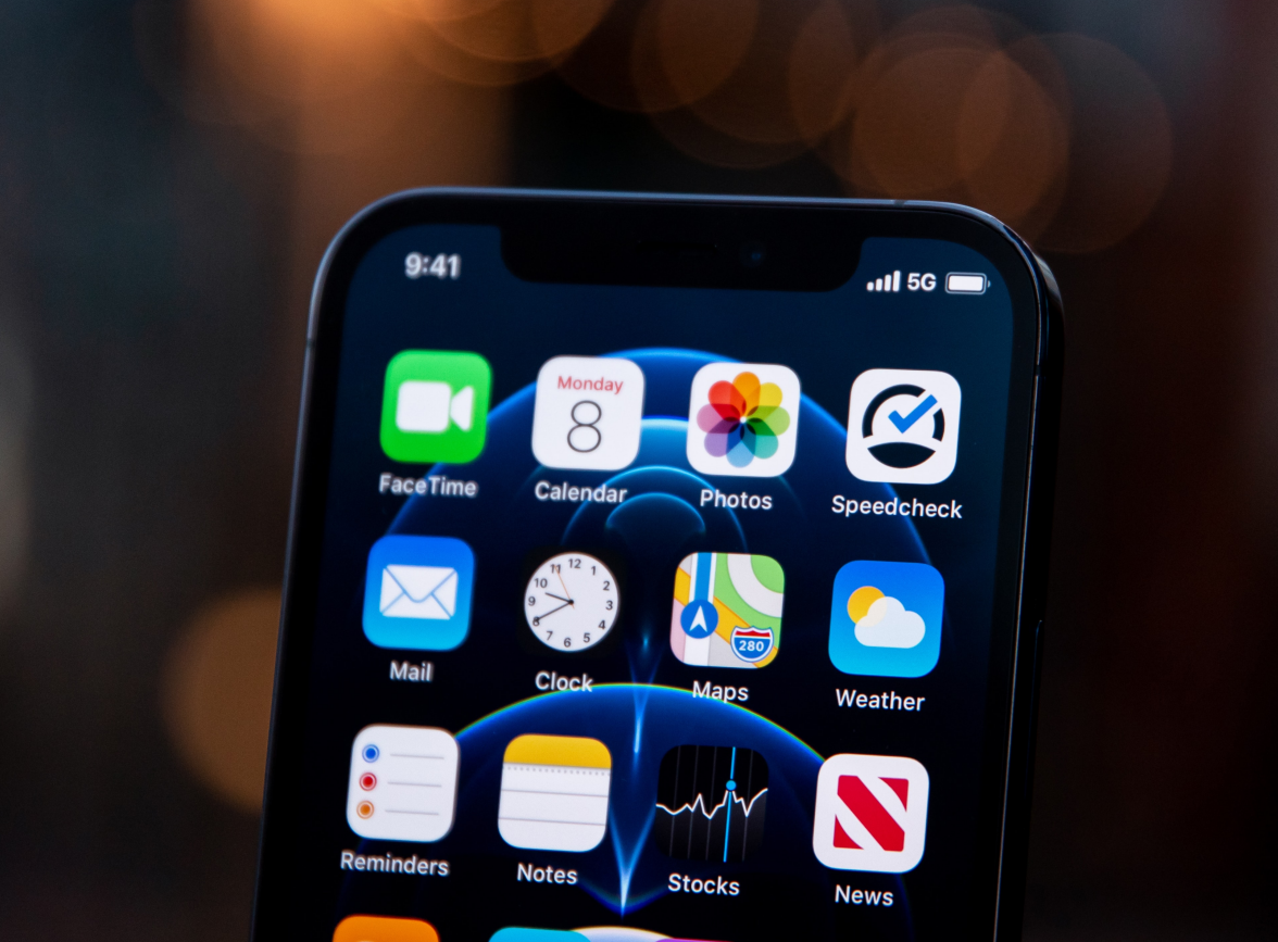 东台苹果手机维修分享为什么 iPhone 12 在冬季会自动关机 